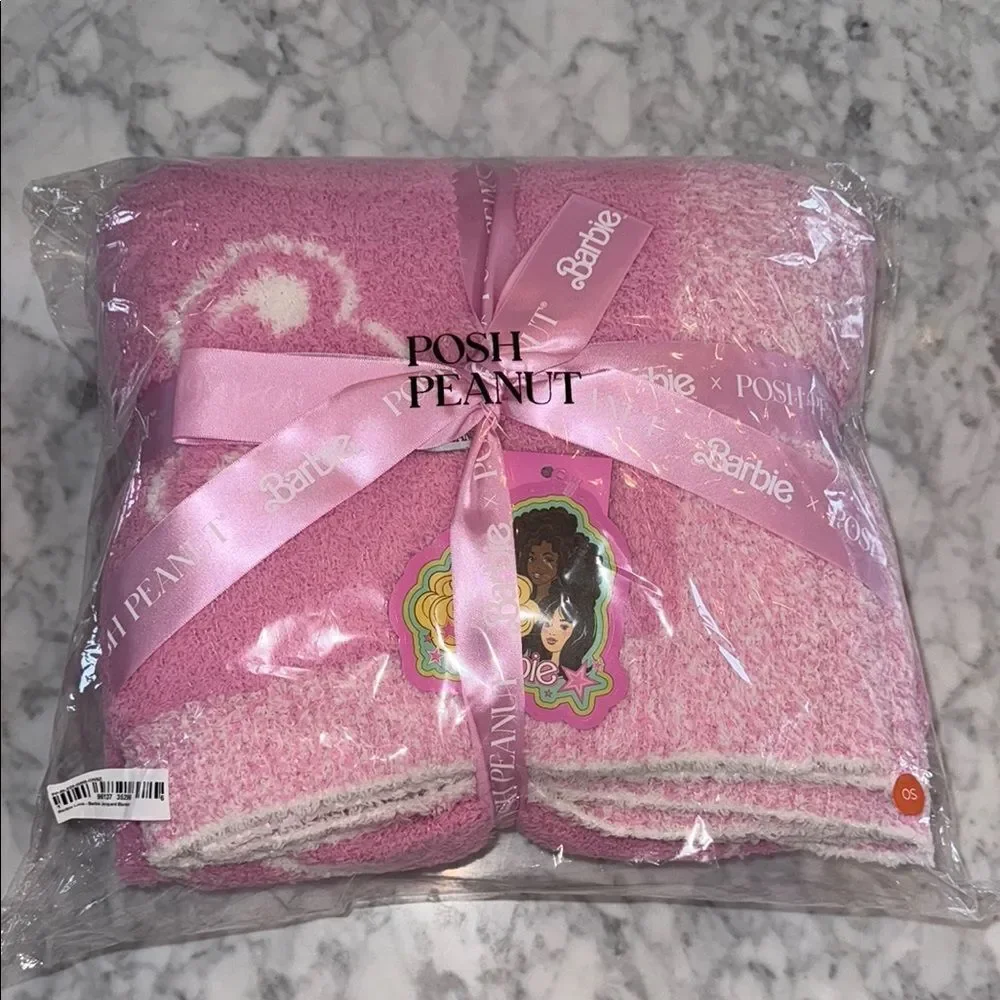 NWT POSH PEANUT BARBIE LOVE LUXE CUDDLE PATOO- JACQUARD BLANKET